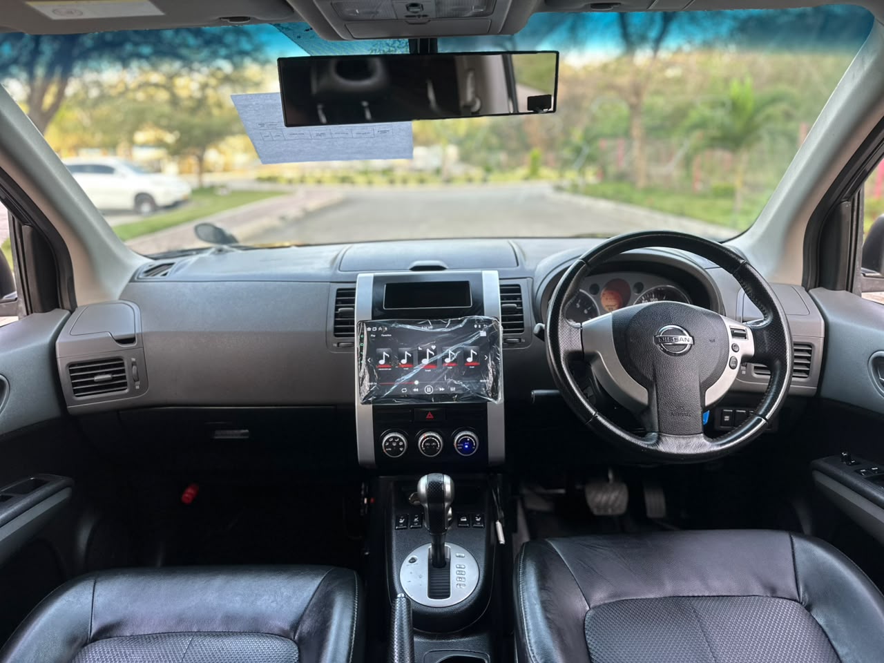 NISSAN EXTRAIL thumbnail 4